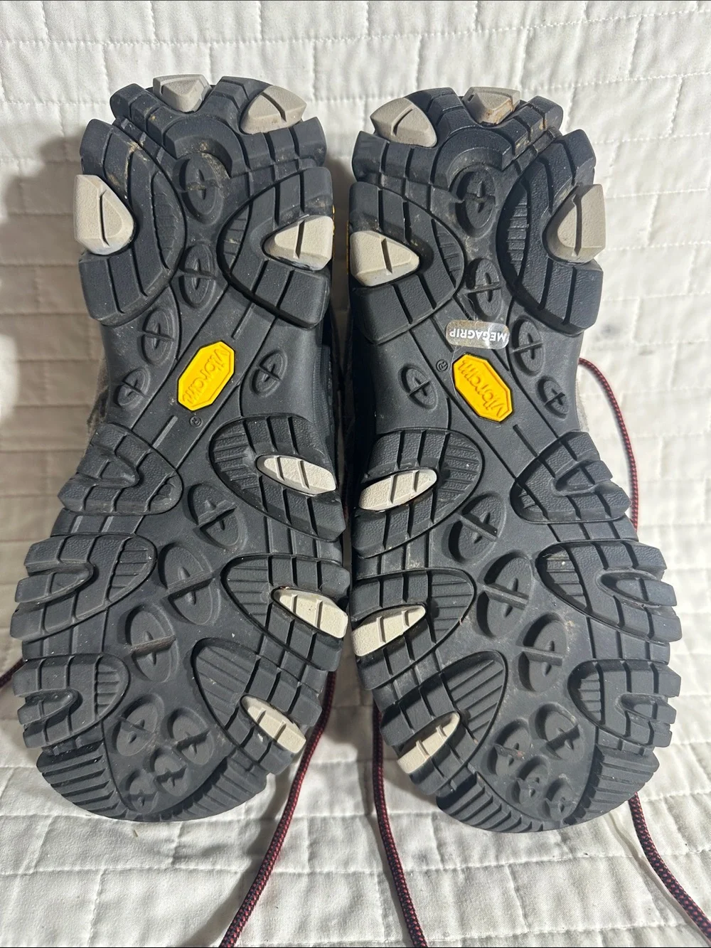 Merrell x Jeep Moab 3 Rubicon Mid hiking boot in Sting Grey